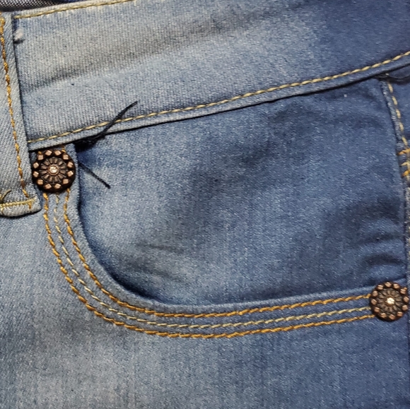 AQ FADED WASH BOHO EMBELLISHED SKINNY JEANS - Picture 8 of 15